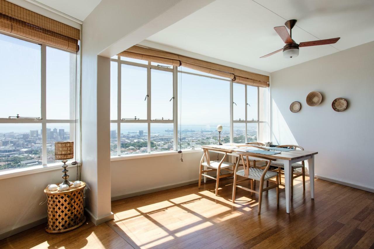 Breathtaking Views, Brand New Renovated Apartment Cape Town Bagian luar foto